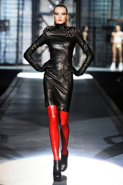 Look 20